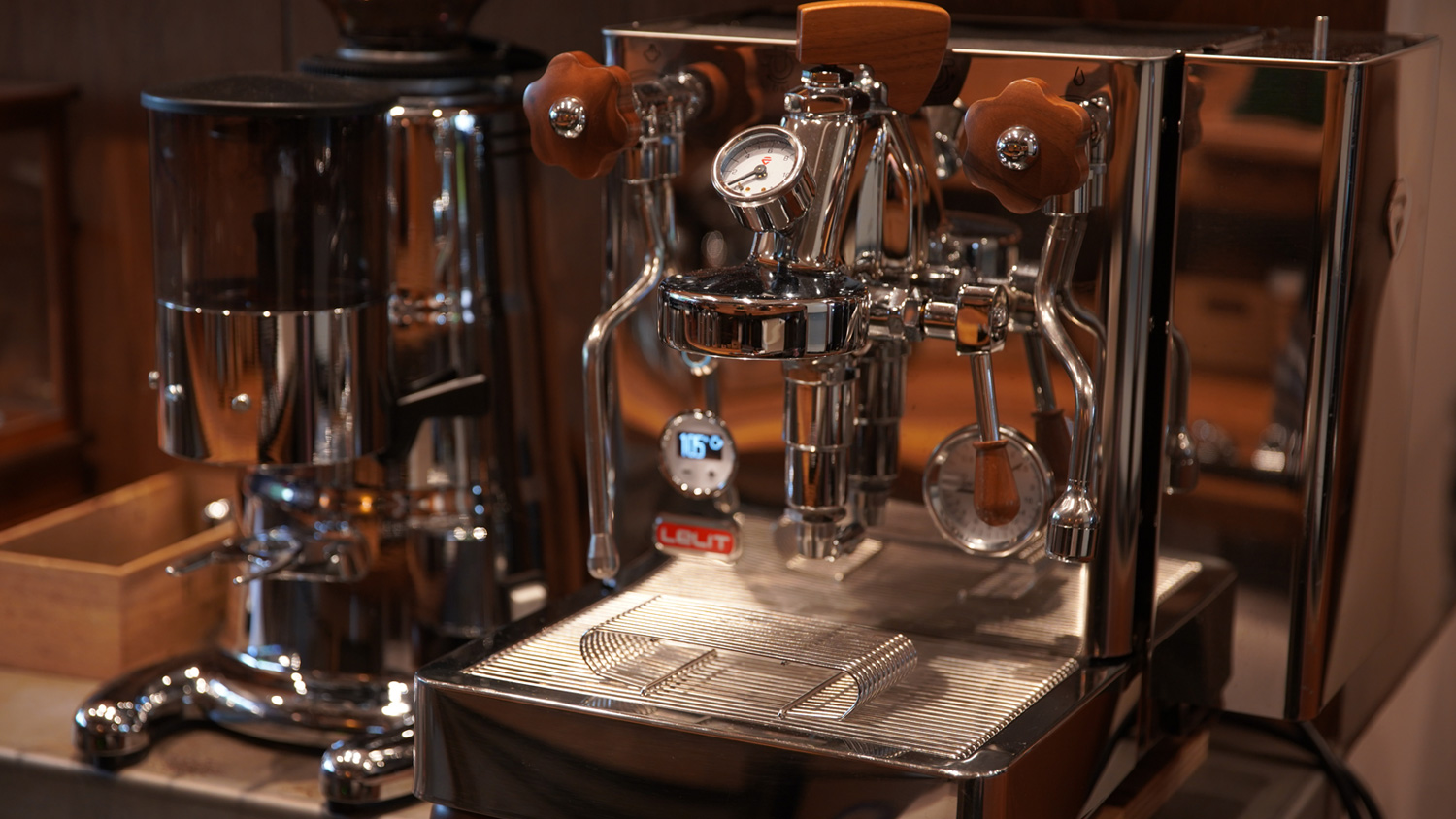 全ては美味しい珈琲のために。